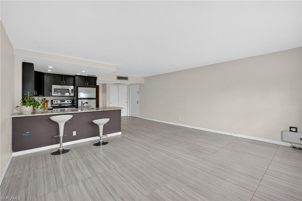 FOREST LAKES - Residential