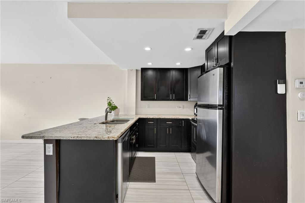 FOREST LAKES - Residential