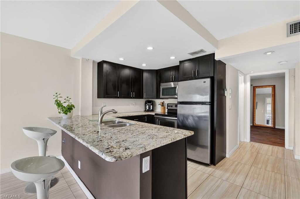 FOREST LAKES - Residential