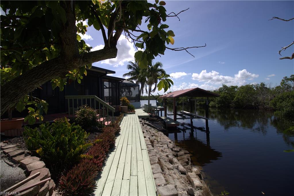 CHARLOTTE SHORES - Residential