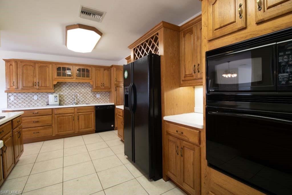 CHARLOTTE SHORES - Residential