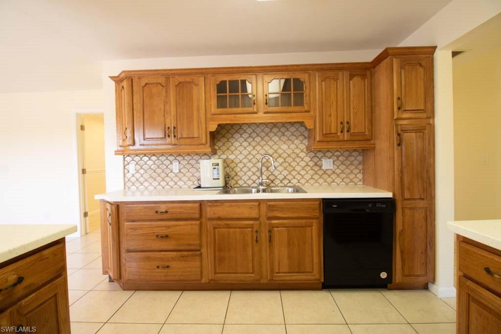 CHARLOTTE SHORES - Residential