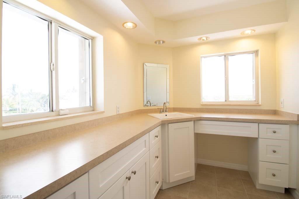 CHARLOTTE SHORES - Residential