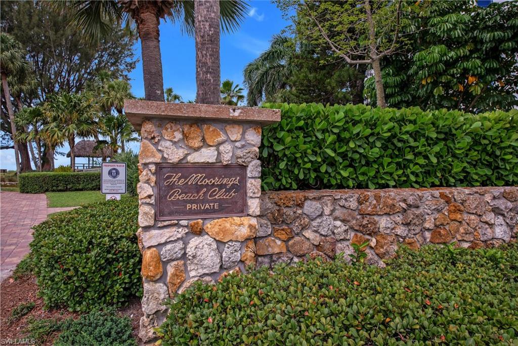 MOORINGS - Residential