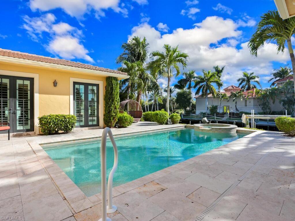 CAPE HARBOUR - Residential