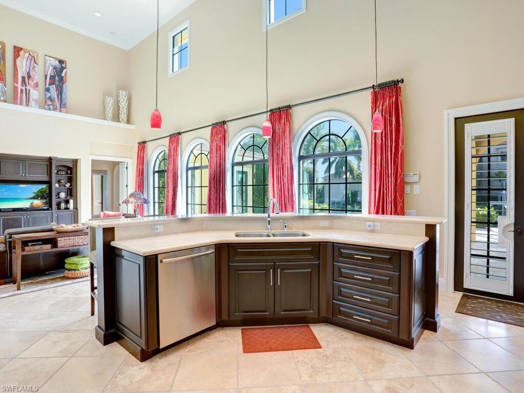 CAPE HARBOUR - Residential