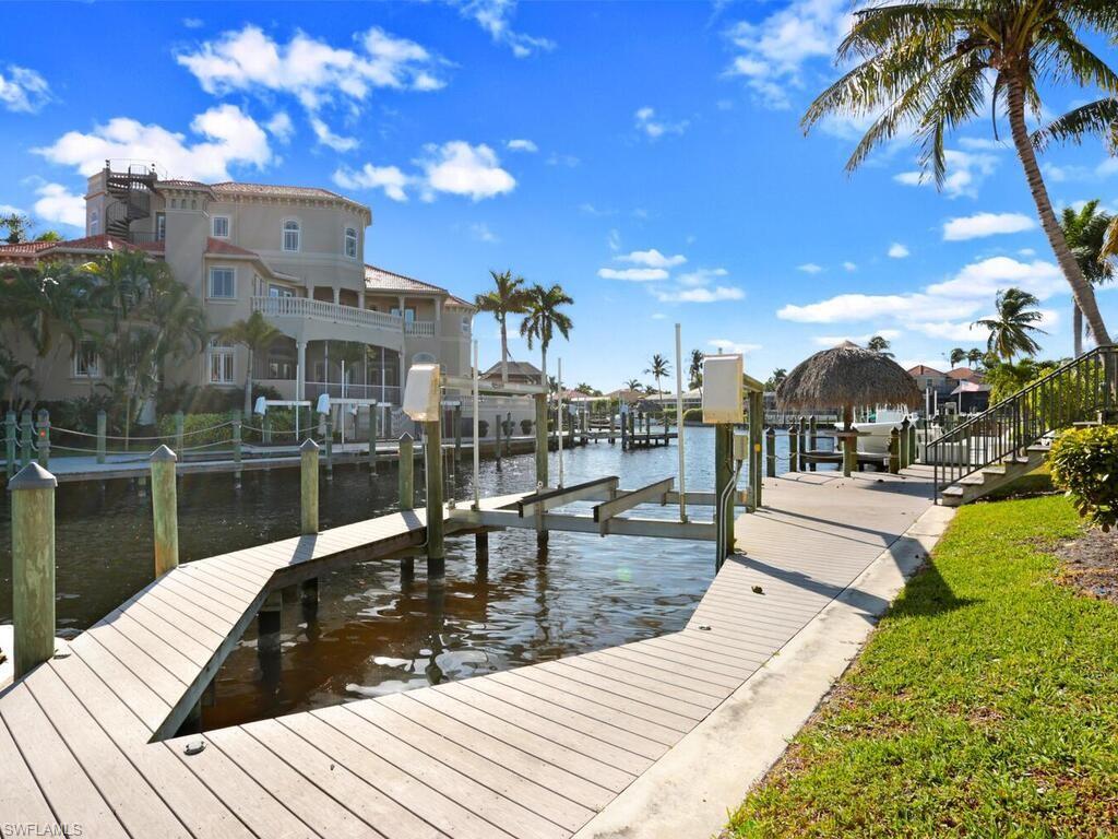 CAPE HARBOUR - Residential