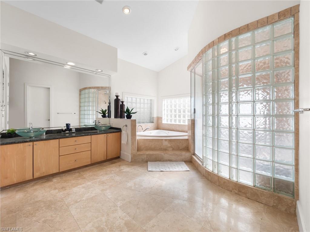 MCGREGOR WOODS - Residential