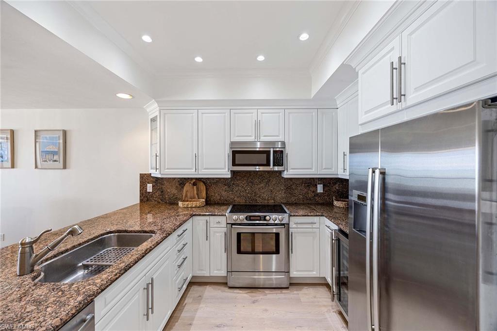 CRESCENT BEACH - Residential Lease