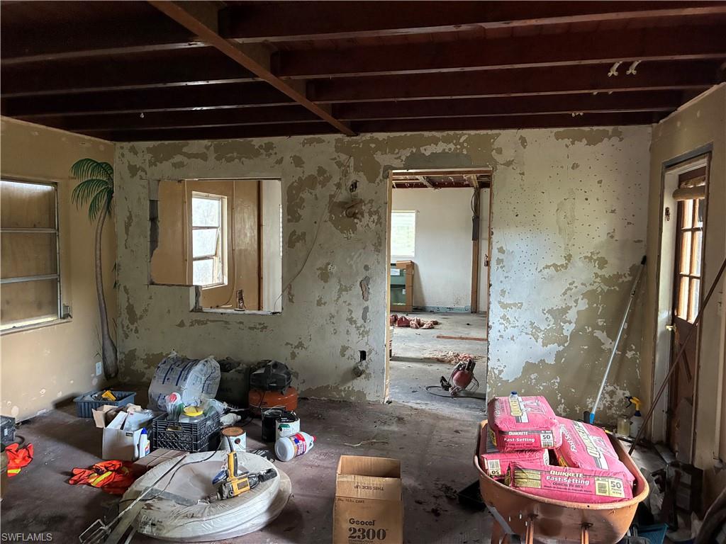 RUSSELL PARK ANEX - Residential