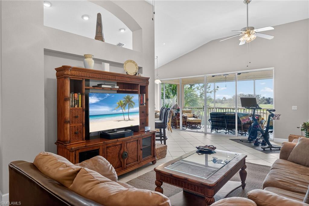 CROWN COLONY - Residential