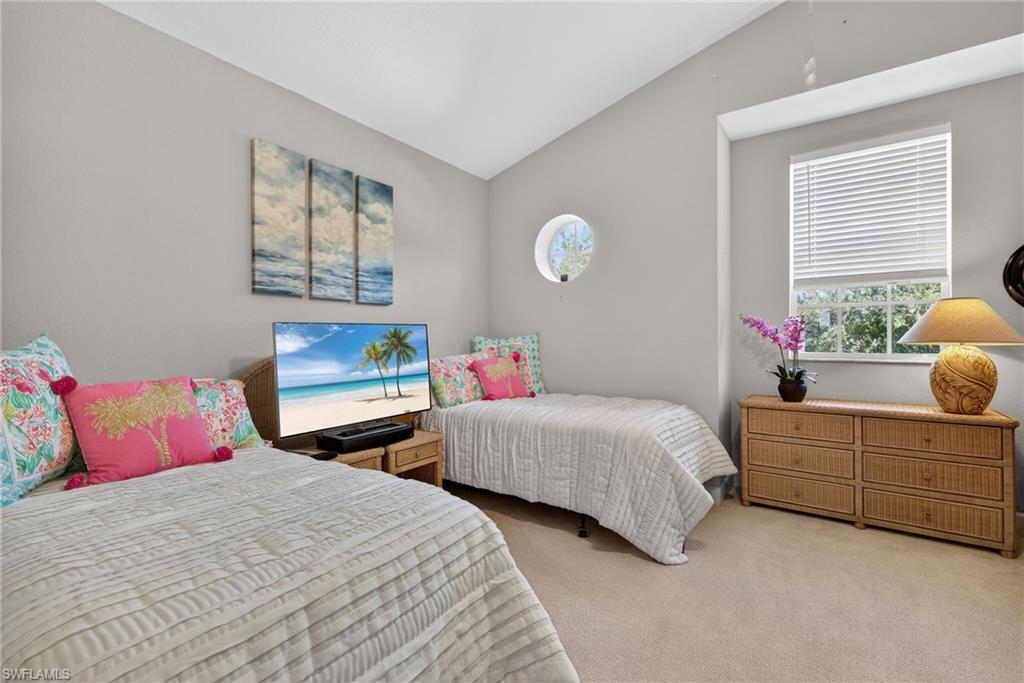 CROWN COLONY - Residential