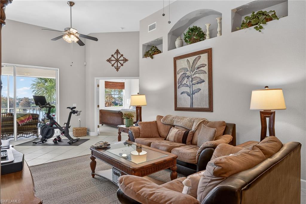 CROWN COLONY - Residential