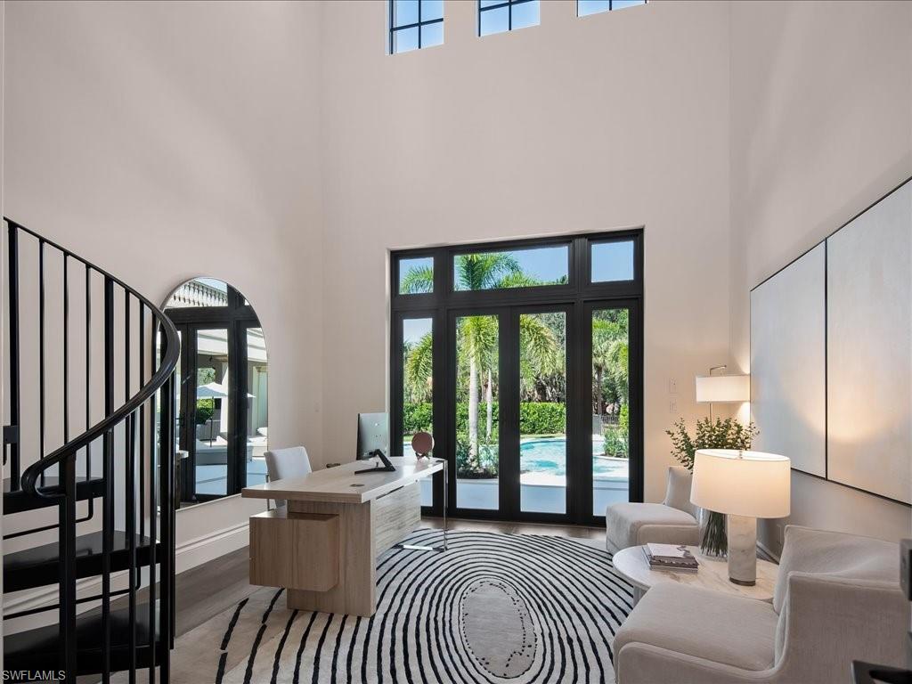 ESCADA AT TIBURON - Residential