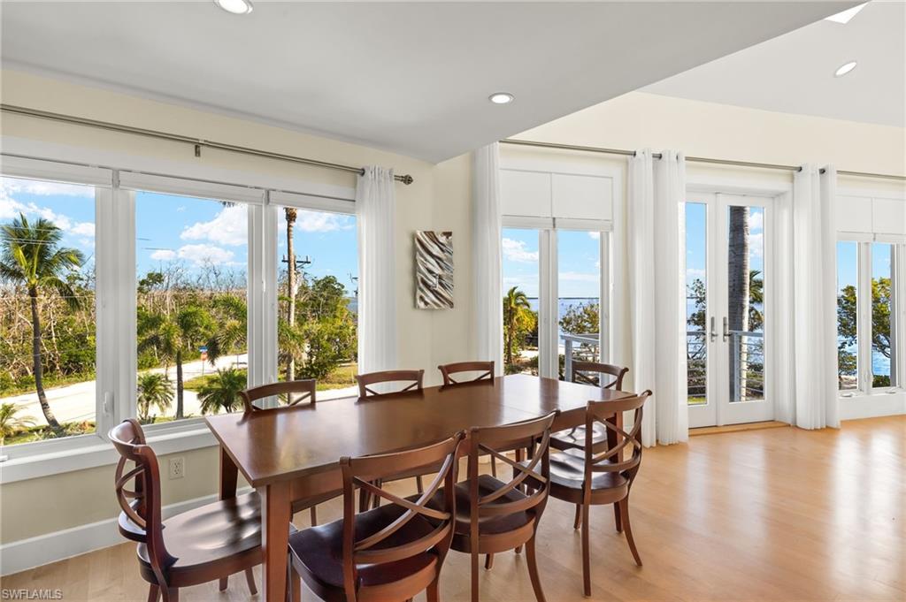 SANIBEL ISLES - Residential