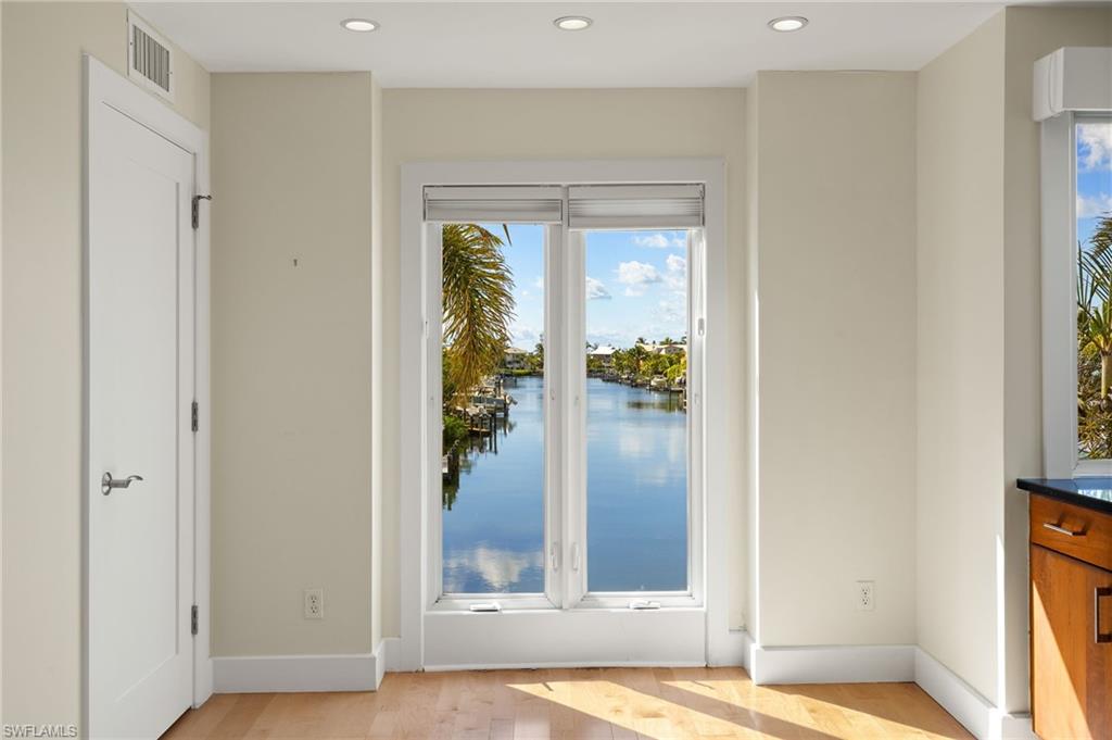 SANIBEL ISLES - Residential