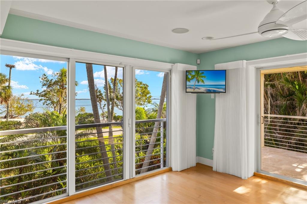 SANIBEL ISLES - Residential