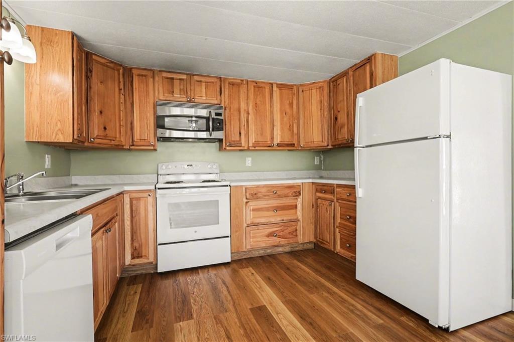 PINE ISLAND - Residential