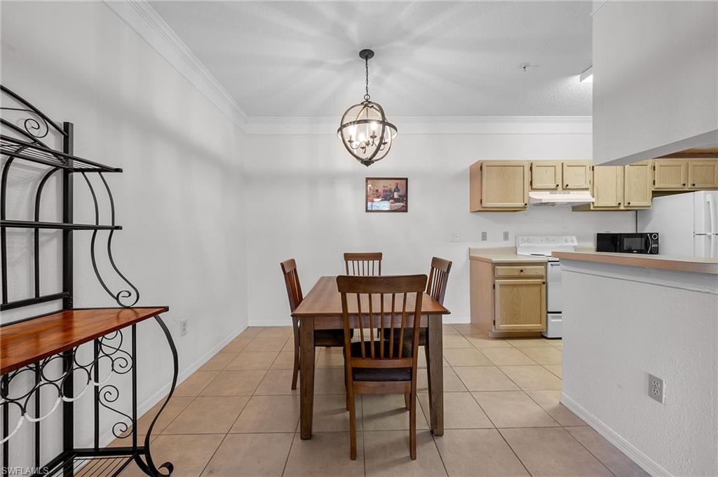 ROYAL GREENS - Residential