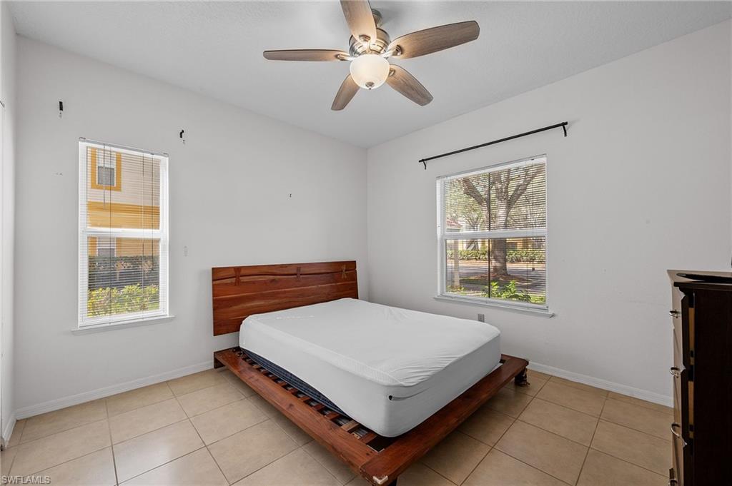 ROYAL GREENS - Residential