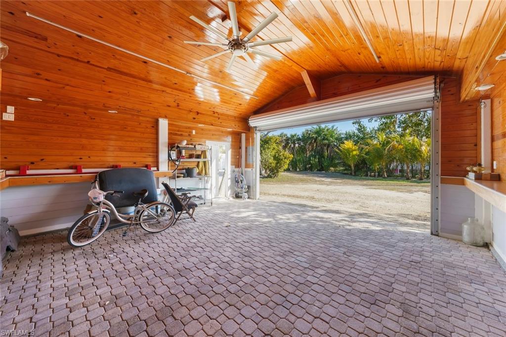 SANIBEL HIGHLANDS - Residential