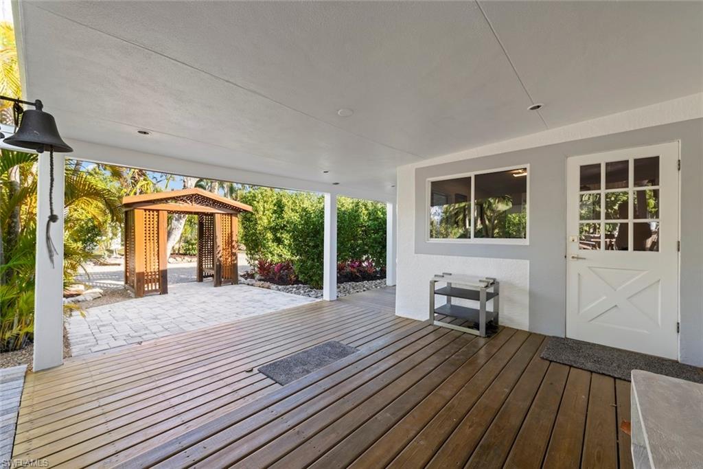 SANIBEL HIGHLANDS - Residential