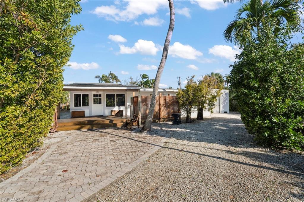 SANIBEL HIGHLANDS - Residential