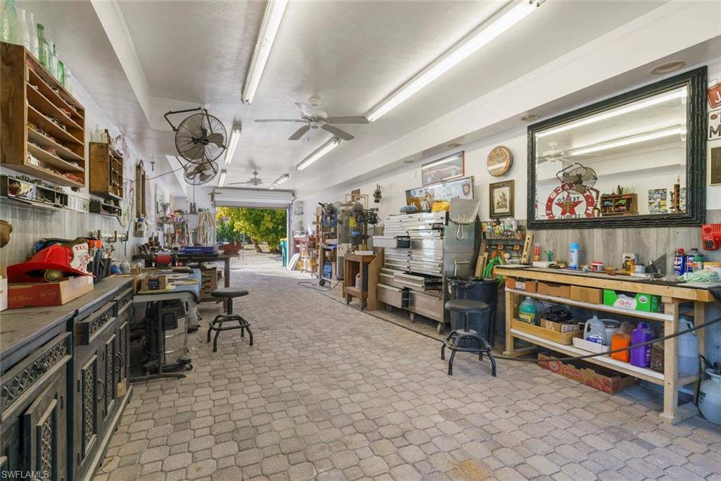 SANIBEL HIGHLANDS - Residential