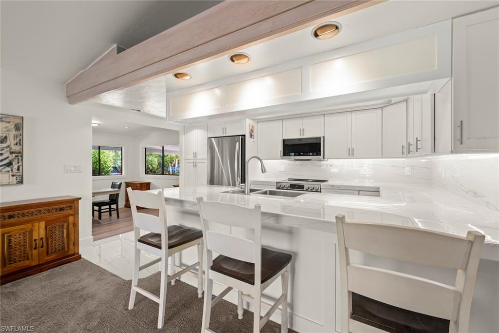 SANIBEL HIGHLANDS - Residential