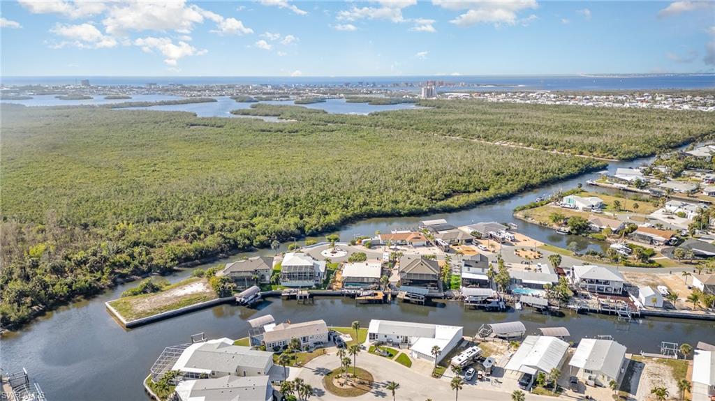 BAYSIDE ESTATES - Land