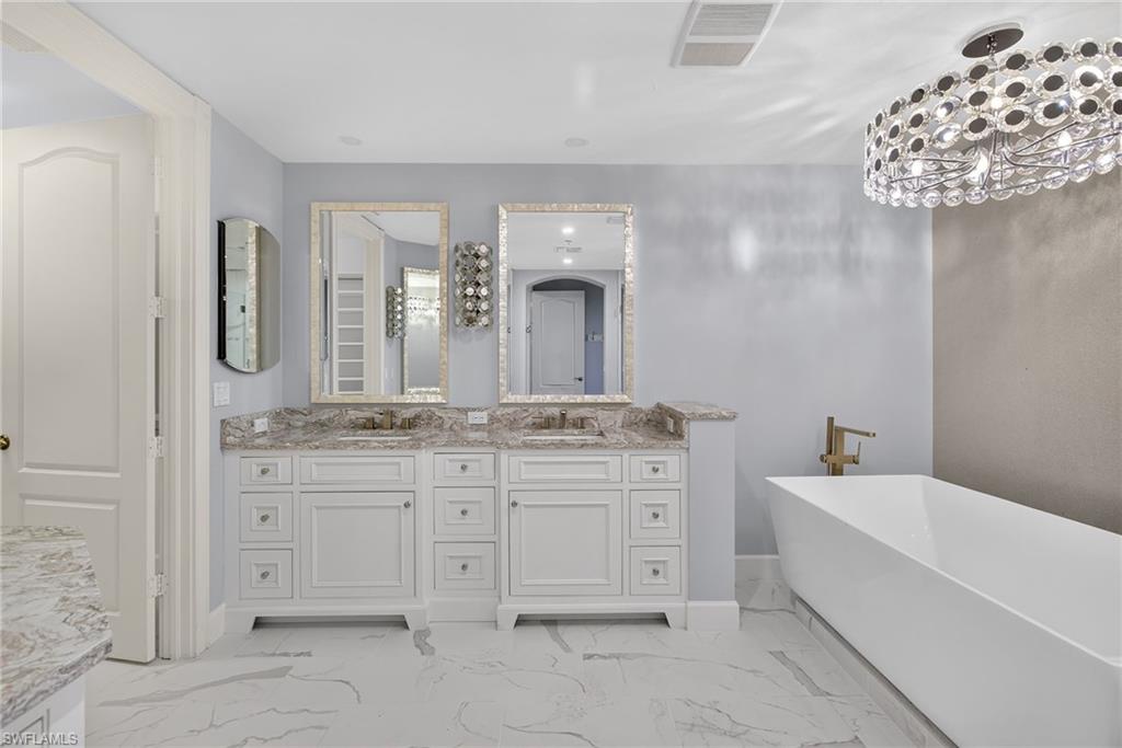 PALMAS DEL SOL - Residential