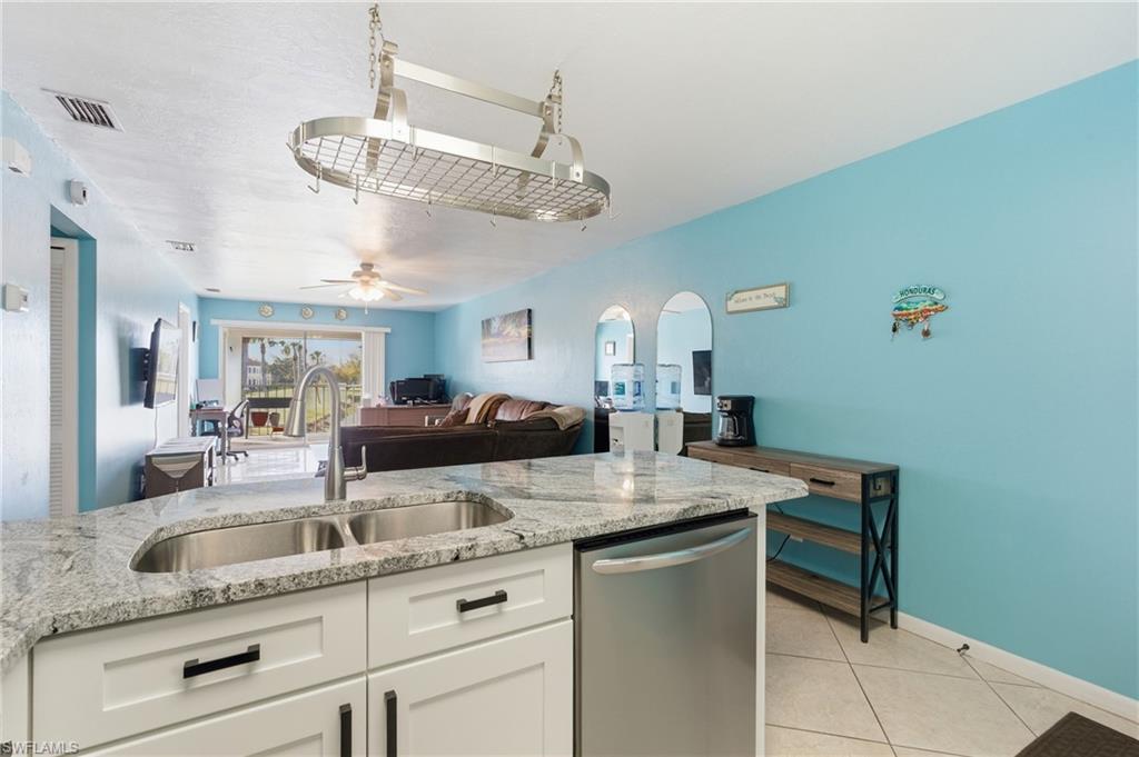 ROYAL HAWAIIAN CLUB - Residential