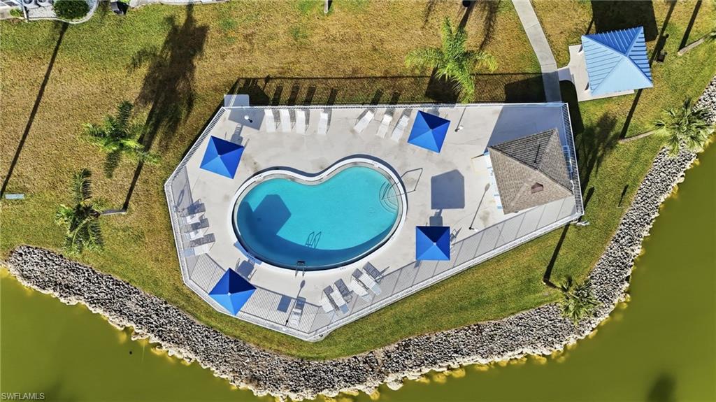 ROYAL HAWAIIAN CLUB - Residential