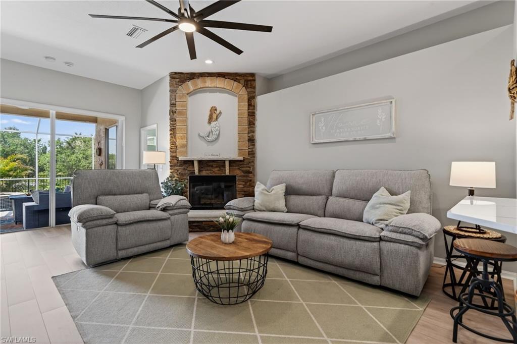 BAY PARK - Residential