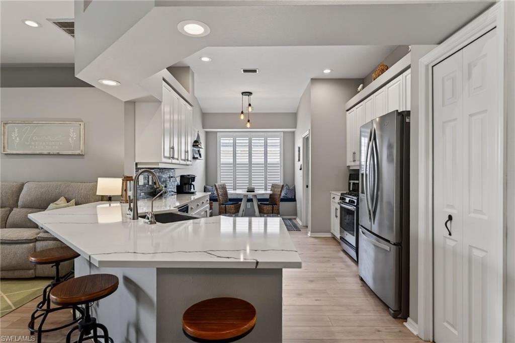 BAY PARK - Residential