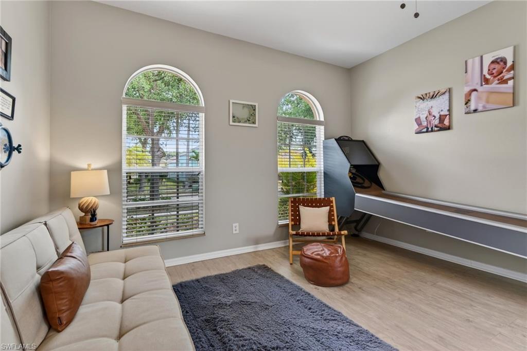 BAY PARK - Residential