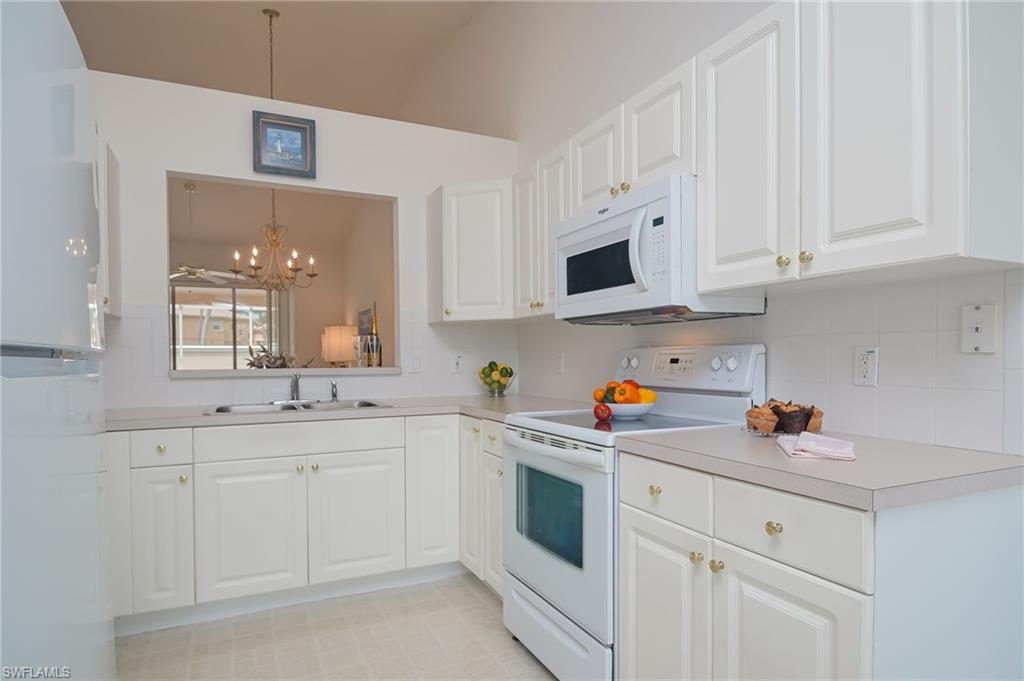 REFLECTION LAKES - Residential