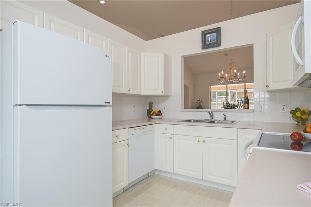 REFLECTION LAKES - Residential