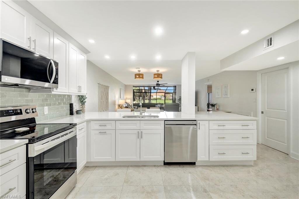 DOVE HOLLOW - Residential