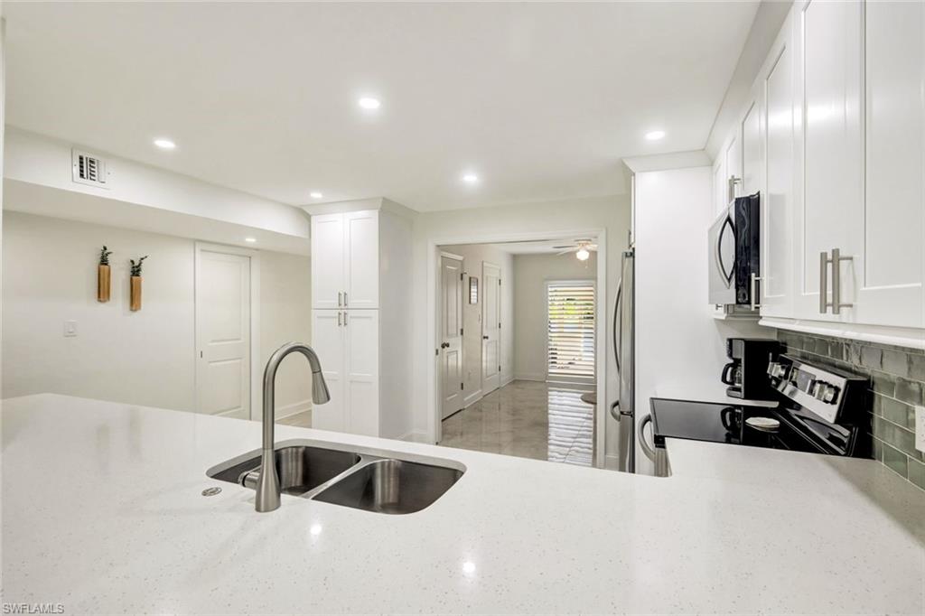 DOVE HOLLOW - Residential