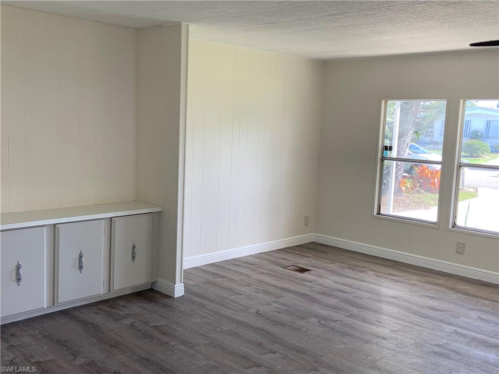 IMPERIAL HARBOR - Residential