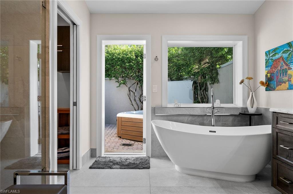 PINE RIDGE - Residential