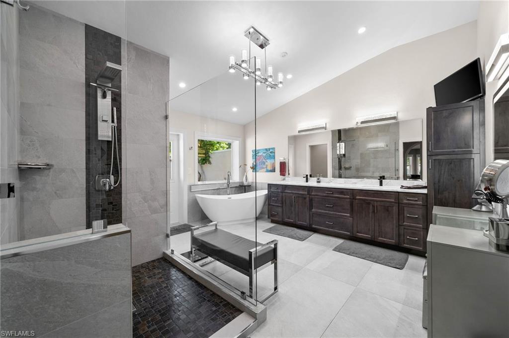 PINE RIDGE - Residential