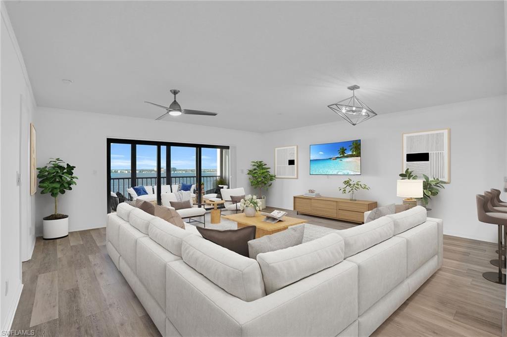 SUNSET ROYALE - Residential