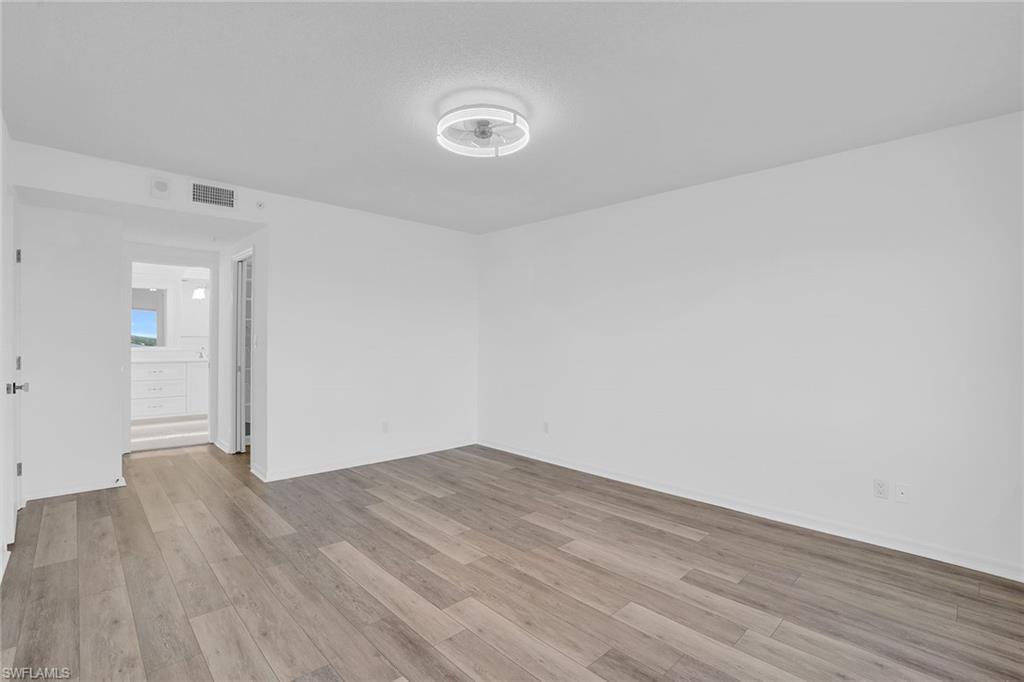 SUNSET ROYALE - Residential