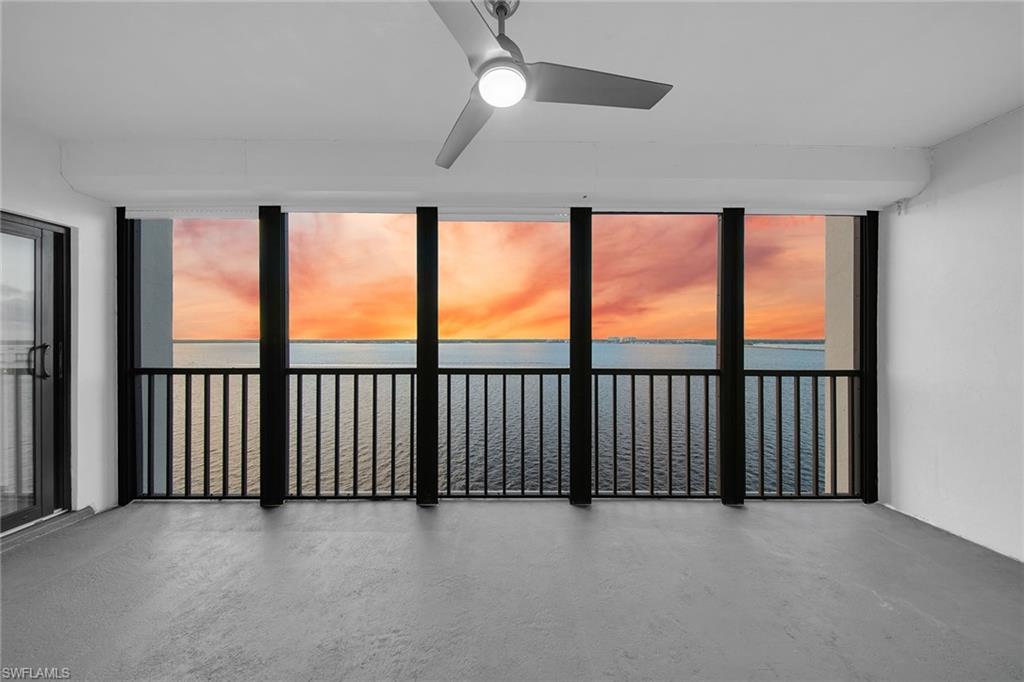 SUNSET ROYALE - Residential