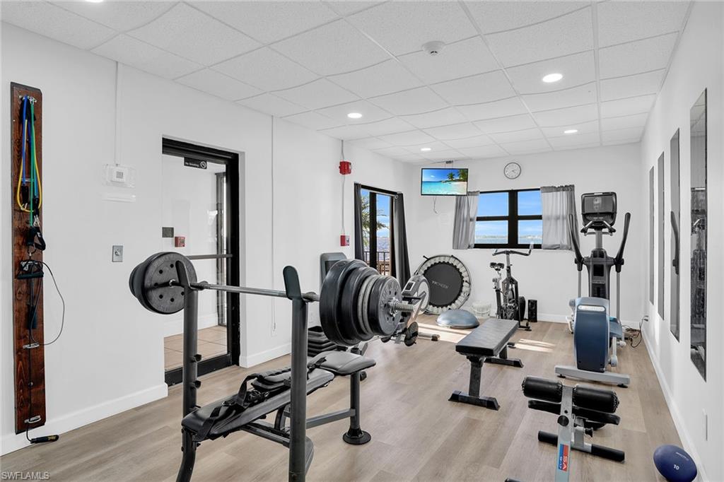 SUNSET ROYALE - Residential