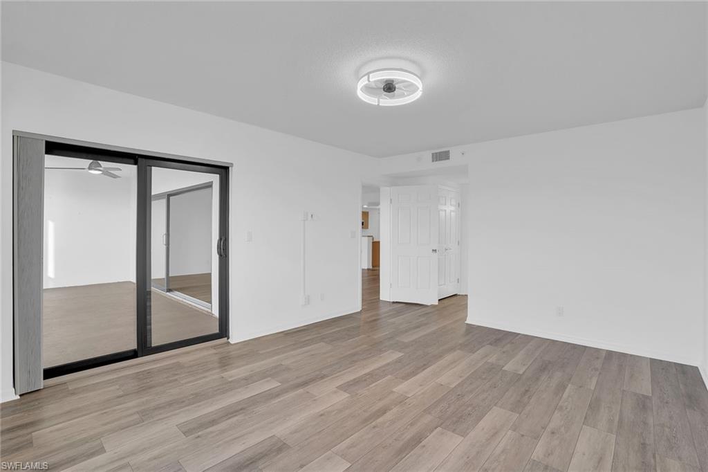 SUNSET ROYALE - Residential