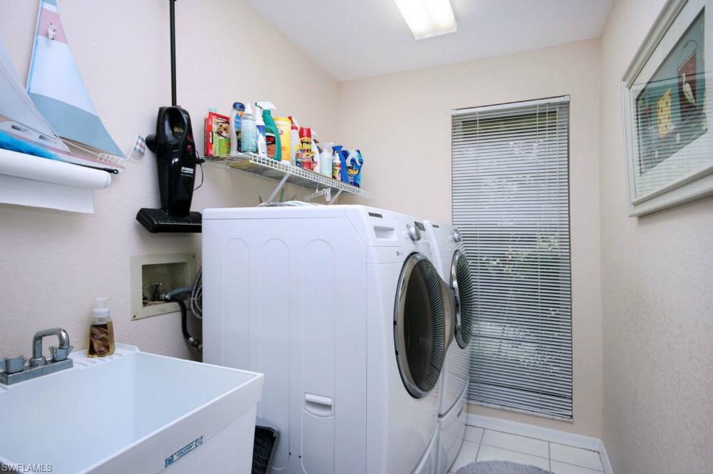 FAIRWAY ISLES - Residential