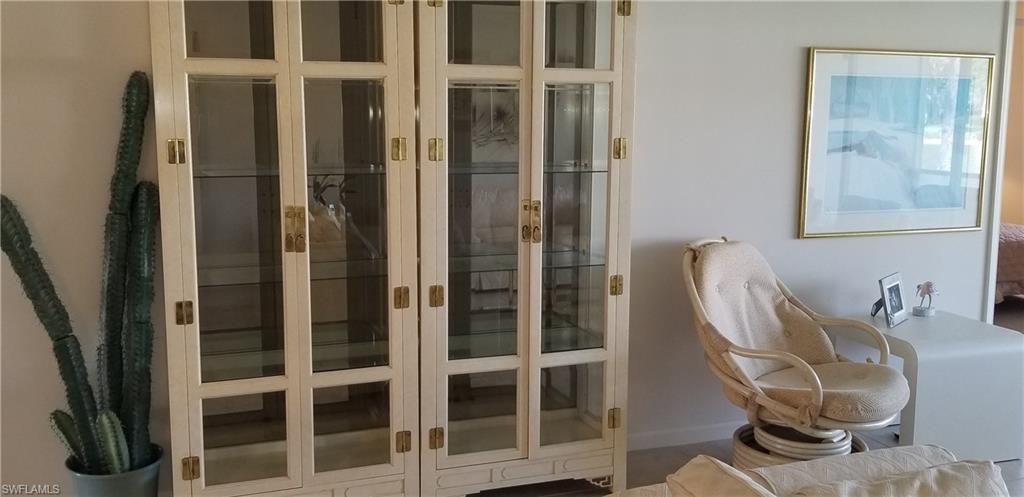 COBBLESTONE COURT - Residential